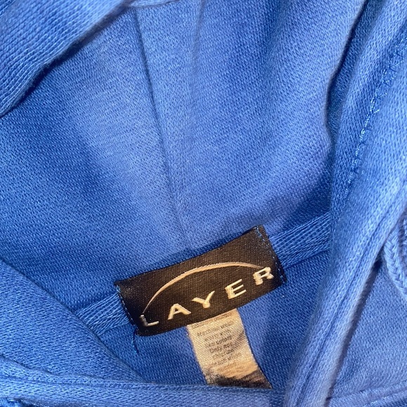 Capilano university Blue hoodie - Picture 3 of 5